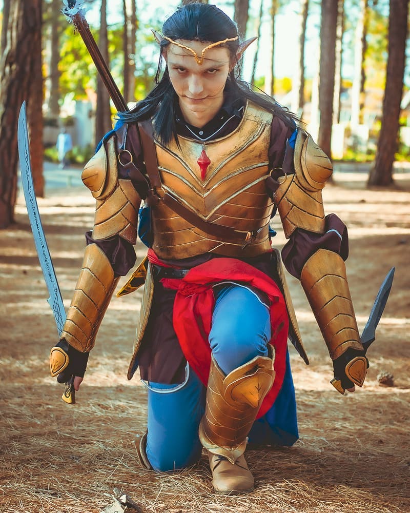 Jax Cosplaying as Elrond, kneeling